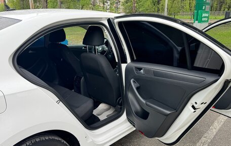 Volkswagen Jetta VI, 2013 год, 980 000 рублей, 14 фотография