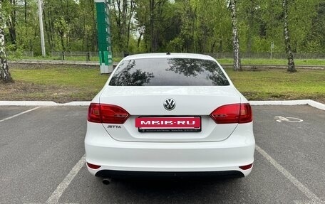 Volkswagen Jetta VI, 2013 год, 980 000 рублей, 8 фотография