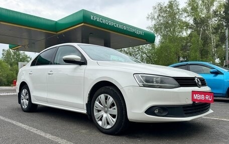 Volkswagen Jetta VI, 2013 год, 980 000 рублей, 13 фотография