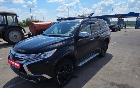 Mitsubishi Pajero Sport III рестайлинг, 2019 год, 3 000 000 рублей, 2 фотография