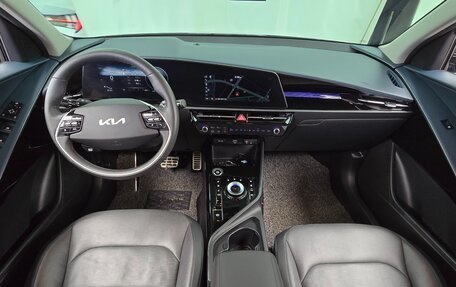 KIA Niro, 2022 год, 1 840 000 рублей, 7 фотография
