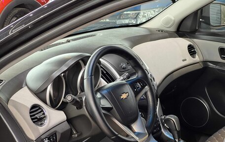 Chevrolet Cruze II, 2013 год, 800 000 рублей, 8 фотография