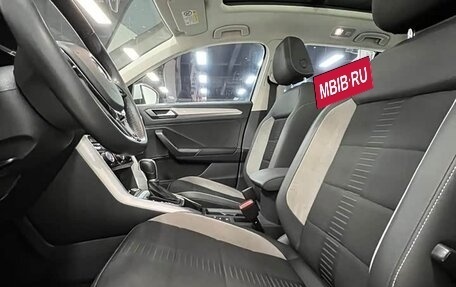 Volkswagen T-Roc I, 2022 год, 1 490 000 рублей, 7 фотография