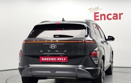Hyundai Kona, 2023 год, 1 720 000 рублей, 4 фотография