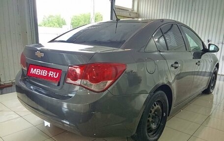 Chevrolet Cruze II, 2009 год, 599 000 рублей, 4 фотография