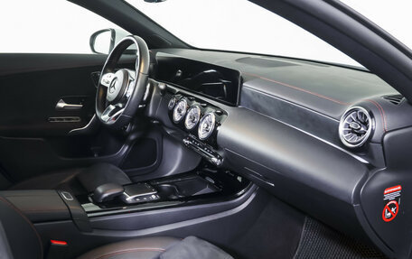 Mercedes-Benz CLA, 2021 год, 3 590 000 рублей, 12 фотография