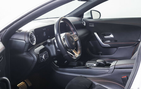 Mercedes-Benz CLA, 2021 год, 3 590 000 рублей, 10 фотография