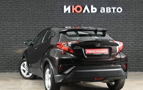 Toyota C-HR I рестайлинг, 2019 год, 1 940 000 рублей, 4 фотография