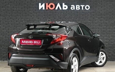 Toyota C-HR I рестайлинг, 2019 год, 1 940 000 рублей, 6 фотография