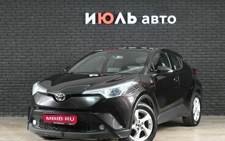 Toyota C-HR I рестайлинг, 2019 год, 1 940 000 рублей, 1 фотография