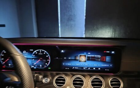 Mercedes-Benz E-Класс, 2020 год, 4 600 000 рублей, 6 фотография