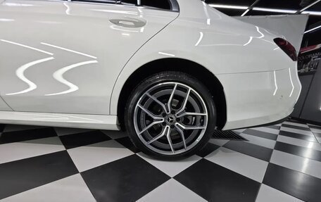 Mercedes-Benz E-Класс, 2020 год, 4 600 000 рублей, 15 фотография