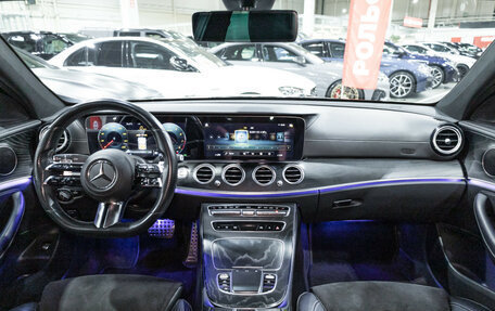 Mercedes-Benz E-Класс, 2021 год, 4 801 500 рублей, 13 фотография