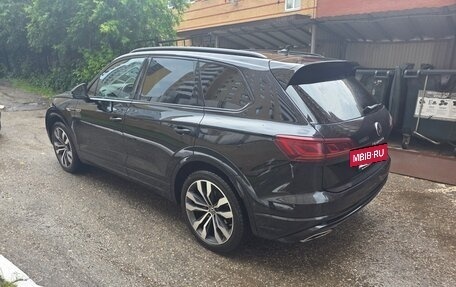 Volkswagen Touareg III, 2022 год, 7 790 000 рублей, 2 фотография