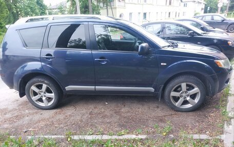 Mitsubishi Outlander III рестайлинг 3, 2008 год, 1 000 050 рублей, 2 фотография