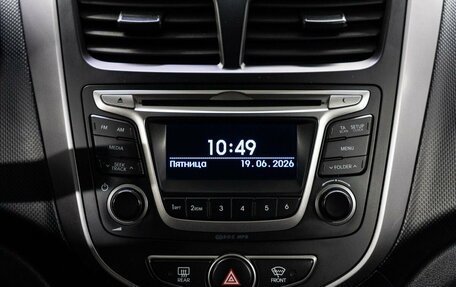 Hyundai Solaris II рестайлинг, 2014 год, 850 000 рублей, 19 фотография