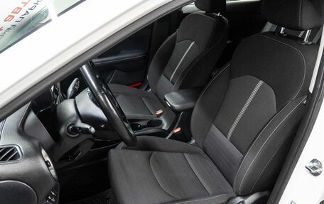 KIA Cerato IV, 2019 год, 1 900 000 рублей, 13 фотография