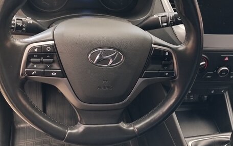 Hyundai Solaris II рестайлинг, 2017 год, 999 000 рублей, 7 фотография