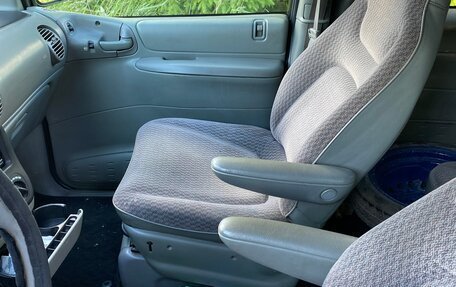Chrysler Voyager III, 1998 год, 280 000 рублей, 10 фотография
