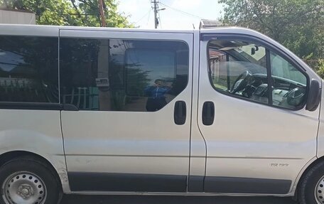 Renault Trafic, 2003 год, 925 000 рублей, 2 фотография