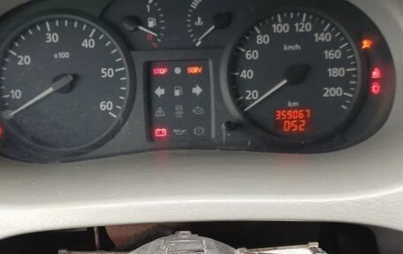 Renault Trafic, 2003 год, 925 000 рублей, 9 фотография