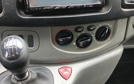 Renault Trafic, 2003 год, 925 000 рублей, 10 фотография