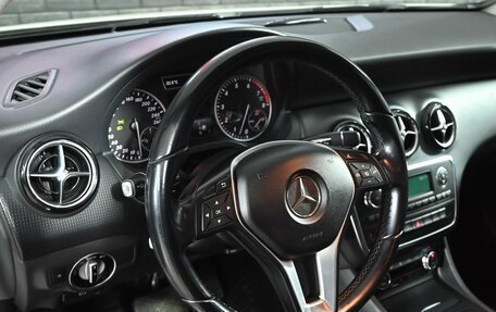 Mercedes-Benz A-Класс, 2013 год, 1 370 000 рублей, 11 фотография