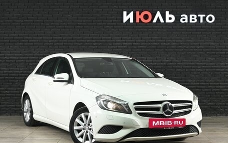Mercedes-Benz A-Класс, 2013 год, 1 370 000 рублей, 3 фотография