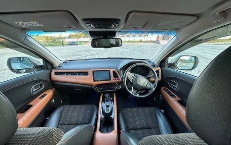 Honda Vezel, 2014 год, 1 300 000 рублей, 10 фотография