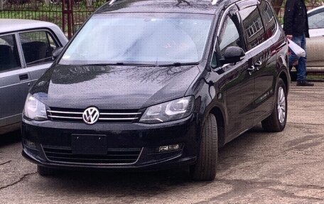 Volkswagen Sharan II, 2011 год, 1 099 000 рублей, 3 фотография