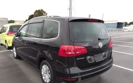 Volkswagen Sharan II, 2011 год, 1 099 000 рублей, 4 фотография