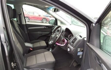 Volkswagen Sharan II, 2011 год, 1 099 000 рублей, 6 фотография
