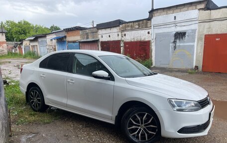 Volkswagen Jetta VI, 2012 год, 980 000 рублей, 2 фотография