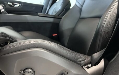 Volvo XC60 II, 2019 год, 3 590 000 рублей, 14 фотография
