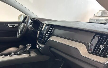 Volvo XC60 II, 2019 год, 3 590 000 рублей, 22 фотография