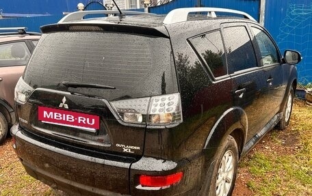 Mitsubishi Outlander III рестайлинг 3, 2010 год, 1 050 000 рублей, 4 фотография