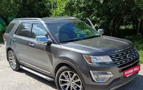 Ford Explorer VI, 2016 год, 2 360 000 рублей, 3 фотография