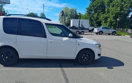 Skoda Roomster, 2014 год, 585 000 рублей, 3 фотография