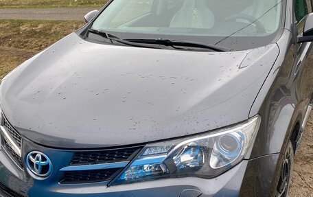Toyota RAV4, 2014 год, 1 799 999 рублей, 2 фотография