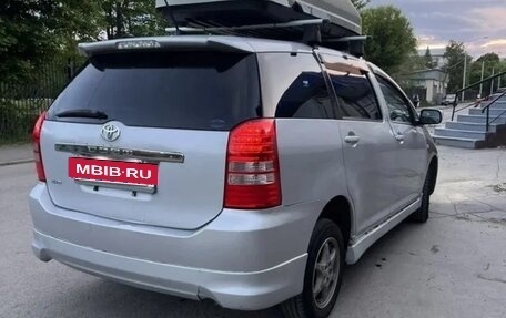 Toyota Wish II, 2003 год, 350 000 рублей, 4 фотография