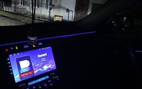 Toyota RAV4, 2014 год, 1 799 999 рублей, 6 фотография