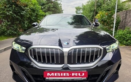BMW 5 серия, 2023 год, 5 990 000 рублей, 5 фотография