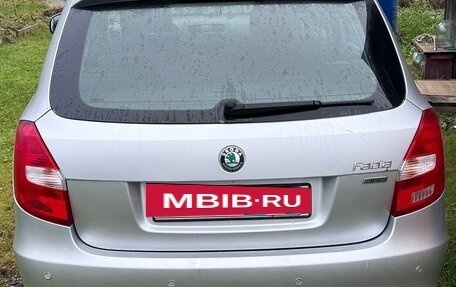 Skoda Fabia II, 2011 год, 630 000 рублей, 2 фотография