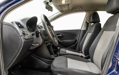 Volkswagen Polo VI (EU Market), 2012 год, 823 000 рублей, 19 фотография