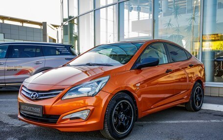 Hyundai Solaris II рестайлинг, 2015 год, 808 000 рублей, 2 фотография