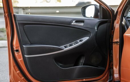 Hyundai Solaris II рестайлинг, 2015 год, 808 000 рублей, 23 фотография