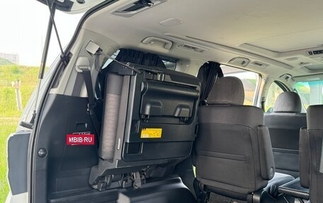Toyota Vellfire I, 2011 год, 2 375 000 рублей, 6 фотография