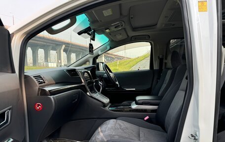 Toyota Vellfire I, 2011 год, 2 375 000 рублей, 19 фотография