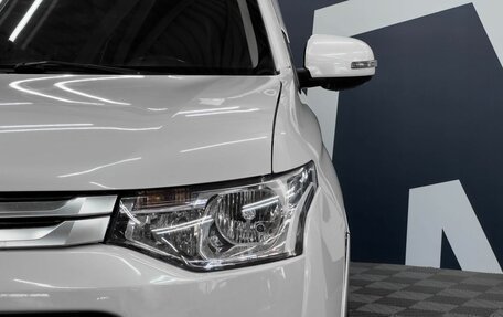 Mitsubishi Outlander III рестайлинг 3, 2014 год, 1 389 900 рублей, 4 фотография