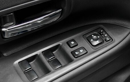 Mitsubishi Outlander III рестайлинг 3, 2014 год, 1 389 900 рублей, 12 фотография